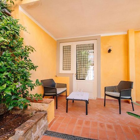 Holiday Home Il Borgo Degli Agrumi Uzzano Εξωτερικό φωτογραφία