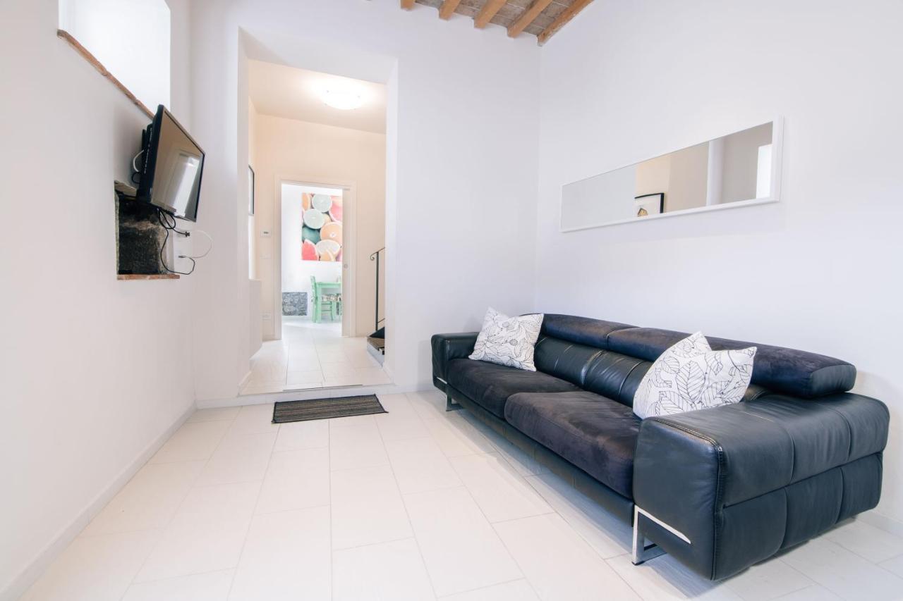Holiday Home Il Borgo Degli Agrumi Uzzano Εξωτερικό φωτογραφία