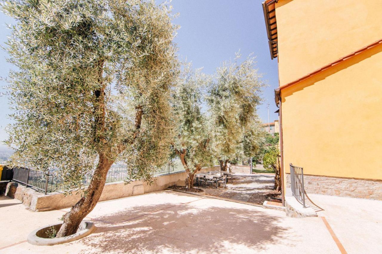 Holiday Home Il Borgo Degli Agrumi Uzzano Εξωτερικό φωτογραφία